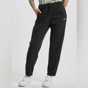 Nike Sportswear Women’s Easy Joggers